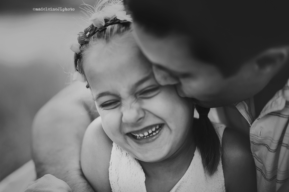 irvine jeffrey trail family session. dad and daughter in park. family photo picture photography photographer orange county irvine los angeles san diego family portrait photography photographer